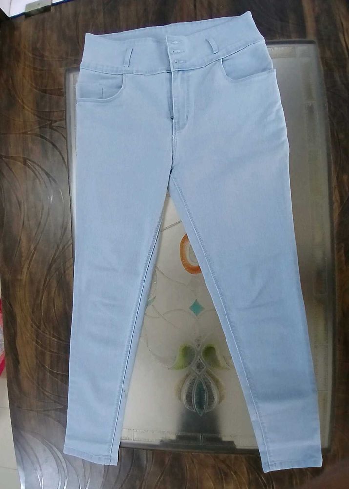 Light Wash High-Waisted Skinny Jeans😍👌
