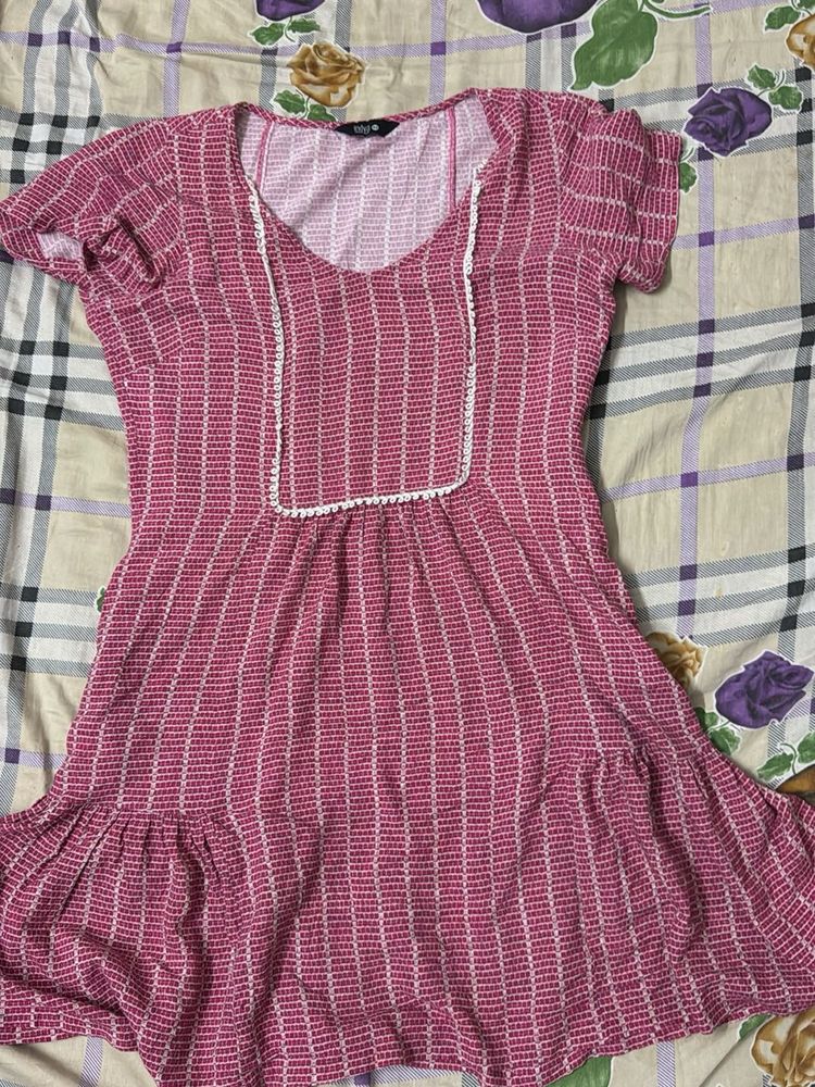 Chic Pink Striped Dress