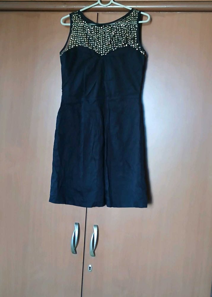 Black Dress with Gold Embellishments - L Size