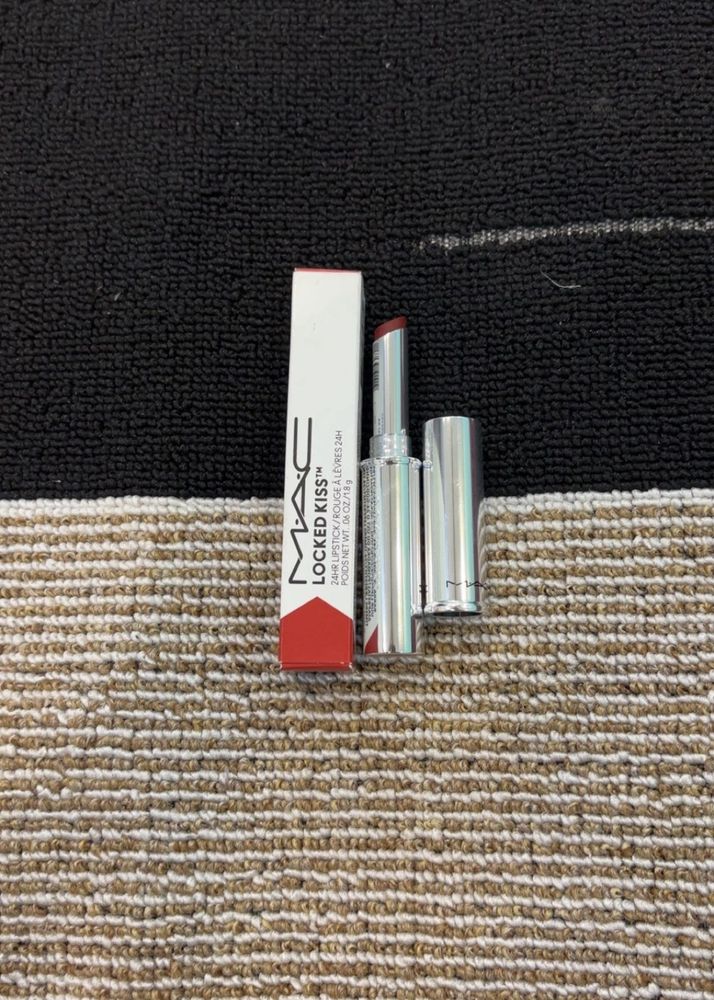 MAC Locked Kiss 24HR Lipstick