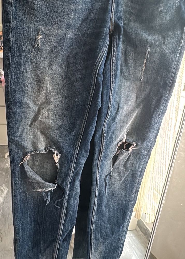 Distressed Blue Denim Jeans Zara