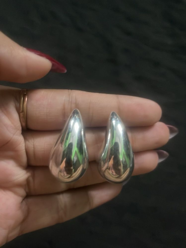 Silver Teardrop Earrings