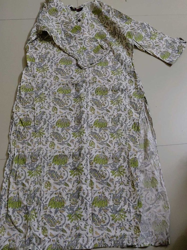 Beautiful Floral Print Kurta