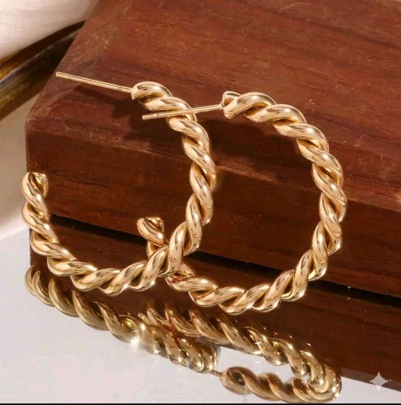 Twisted Gold Hoop Earrings
