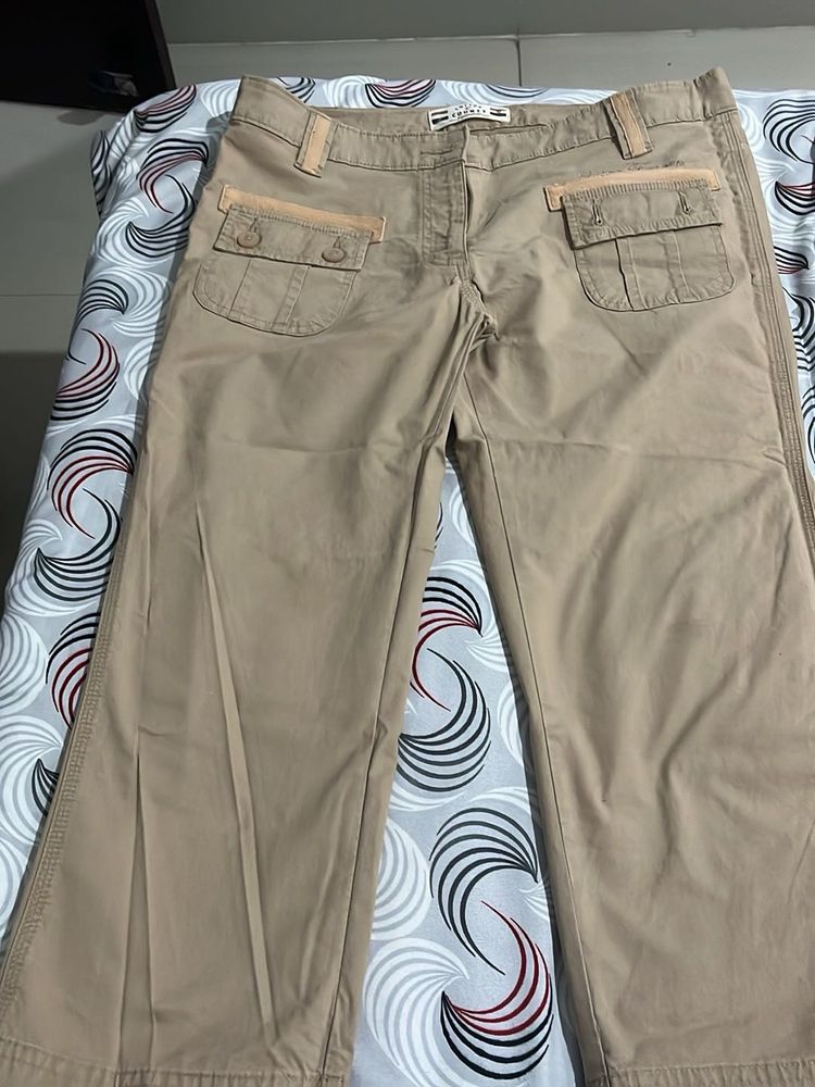 Capri Pants - Khaki
