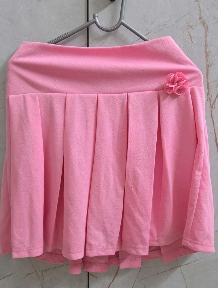 Pink Pleated skirt with safety short