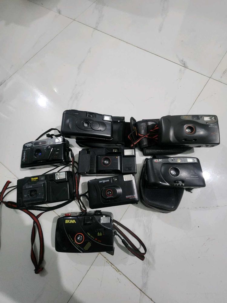 Assorted Vintage Film Cameras Lot
