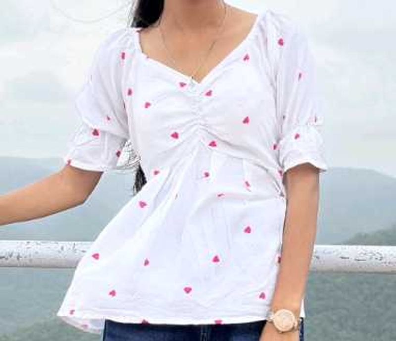 White Heart Print Ruched Top