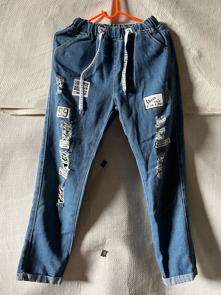 Distressed Denim Jeans