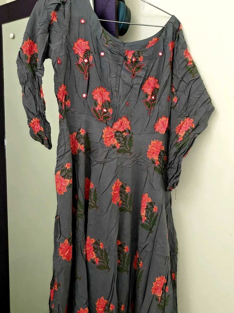 Elegant Floral Print Kurta