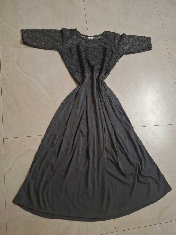 Elegant Grey Lace Sleeve Dress