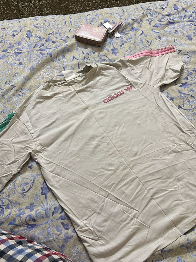 Adidas T-Shirt
