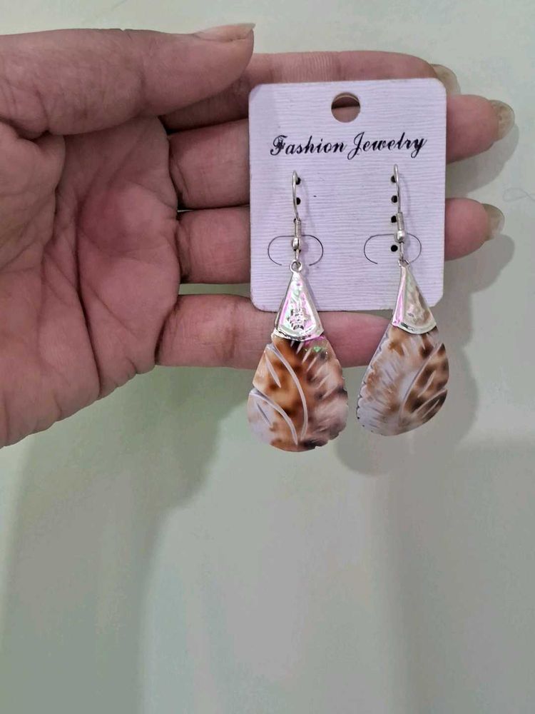 shell Dangle Earrings