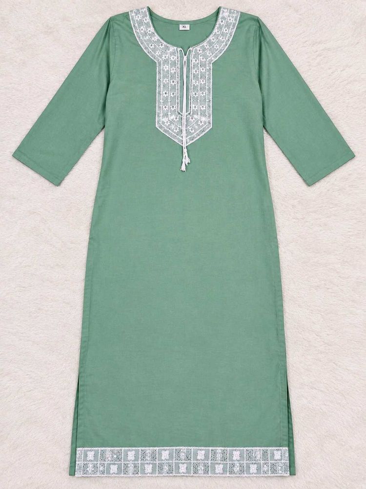 Elegant Green Embroidered Kurta