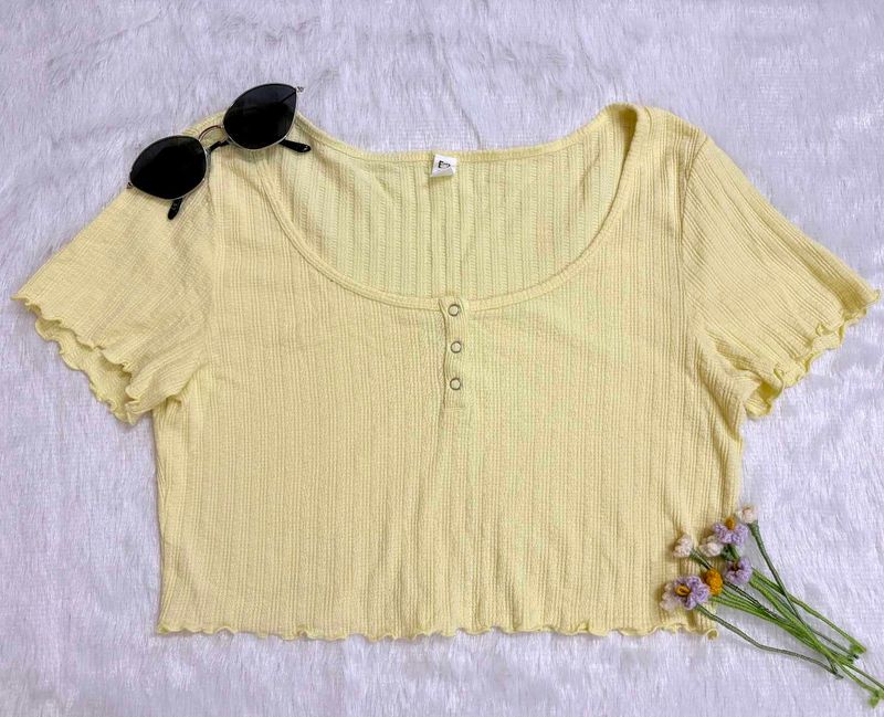 Chic Yellow Cropped Ribbed Top