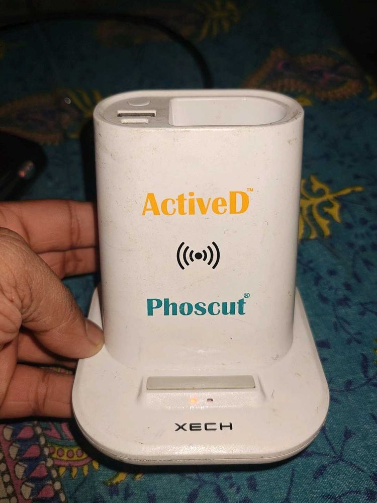 Xech ActiveD Phoscut Wireless Charger &amp; Power Bank