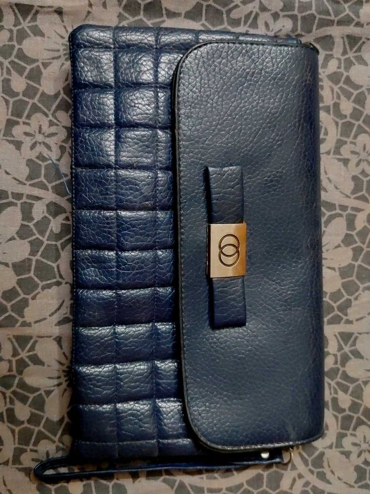 Chic Navy Blue Quilted Clutch