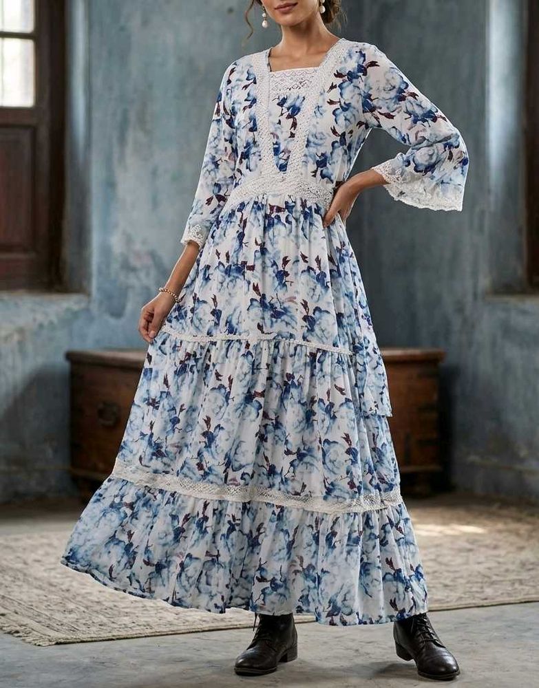 Floral Tiered Maxi Dress with lace stirm