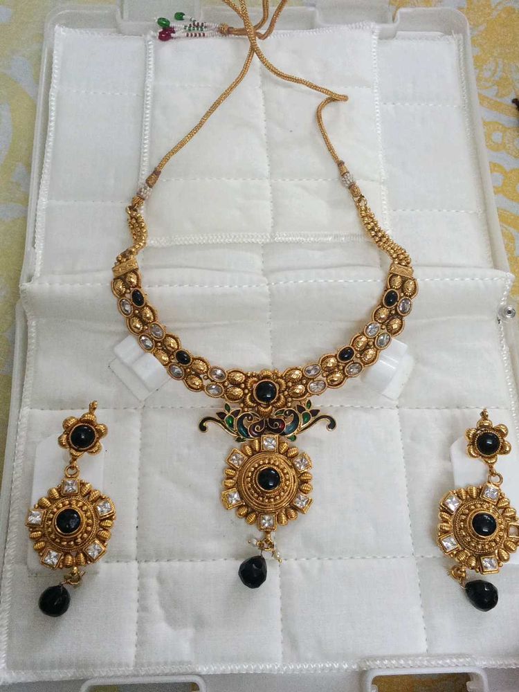 Exquisite Gold-Plated Necklace &amp; Earring Set