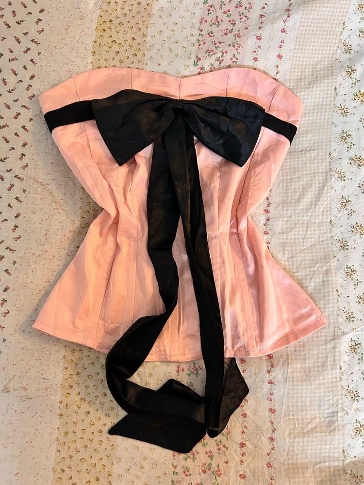 babyPink corset w black ribbon🎀🖤