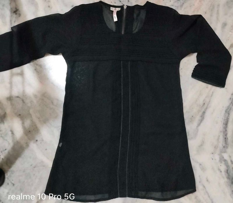 Chic Black Tunic Top