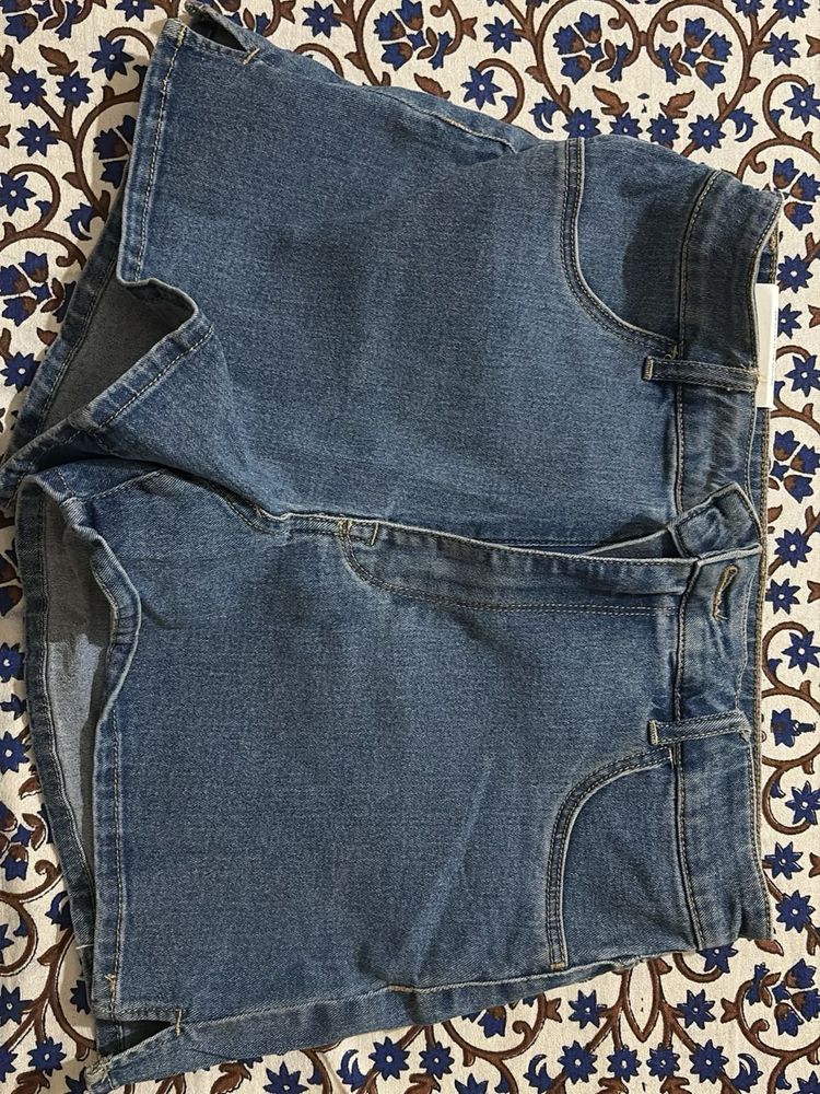 H &amp; M Blue Denim Shorts