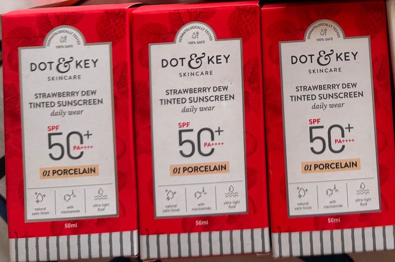 DOT &amp; KEY Strawberry Dew Tinted Sunscreen SPF 50+