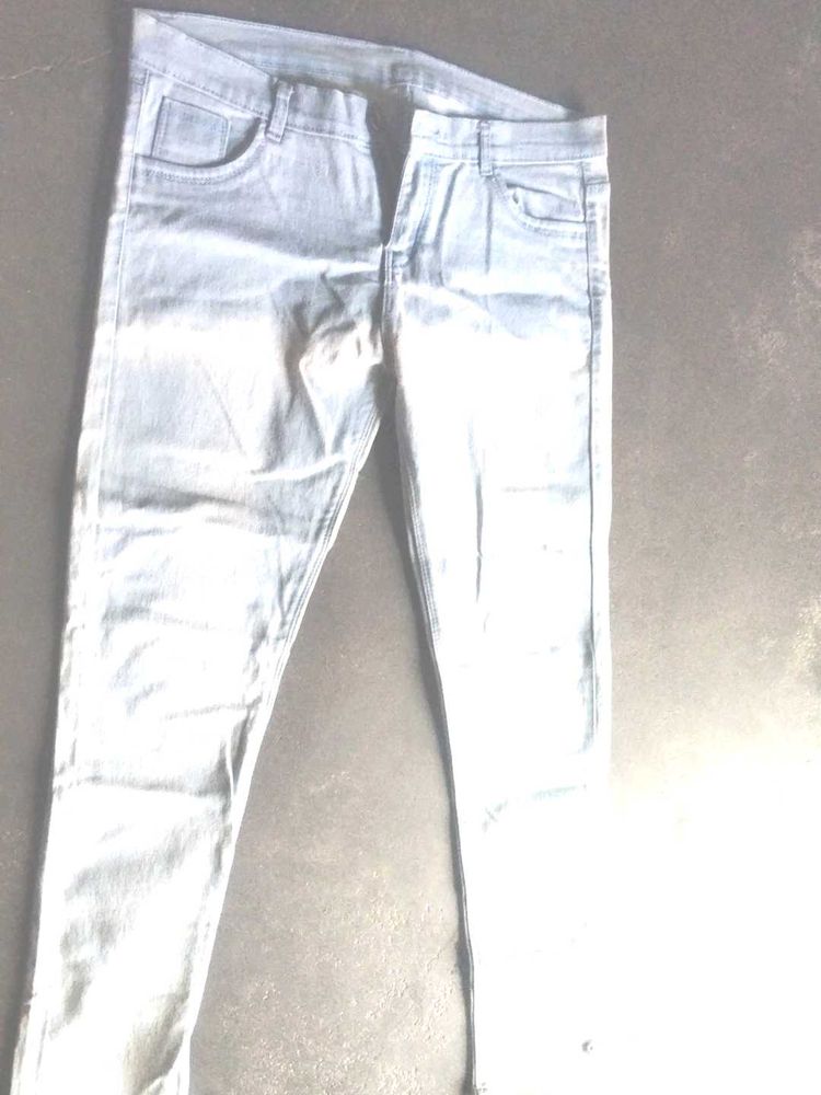 Light Wash Skinny Jeans