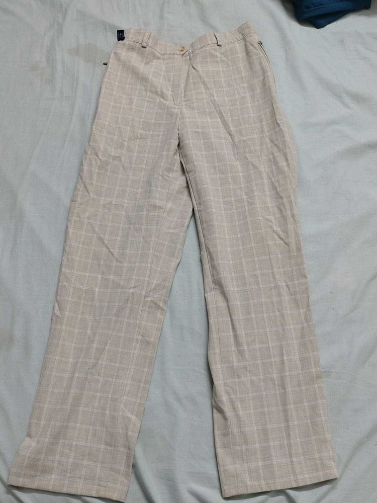 Classic Plaid Trousers