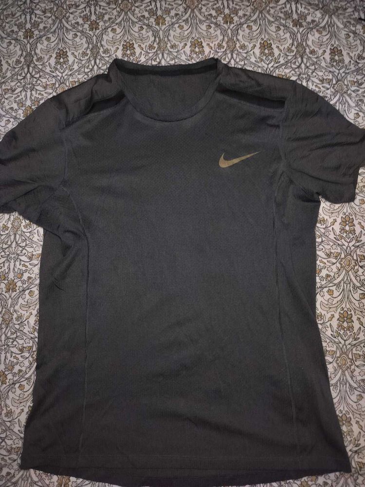 Men's Nike Dri-FIT T-Shirt