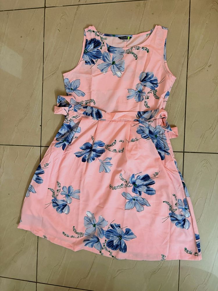Chic Floral Print Sleeveless Dress