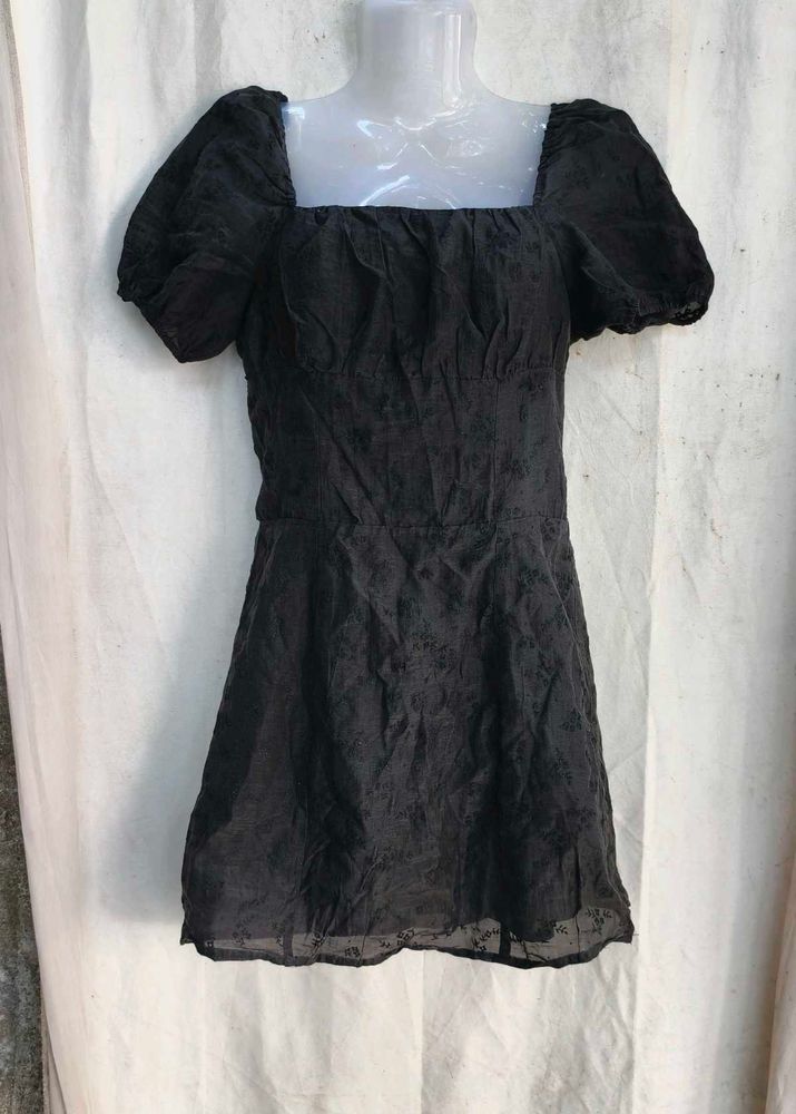18810. Black Puff Sleeve Square Neck Dress