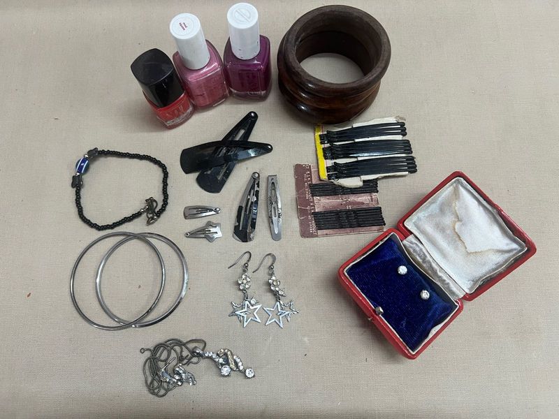 Assorted Accessories