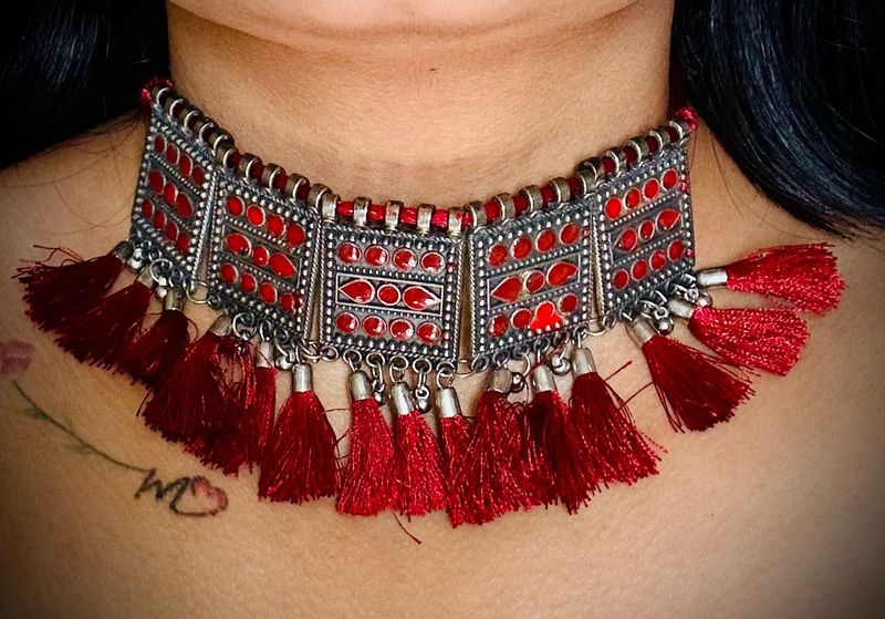 Boho Tassel Maroon  Necklace
