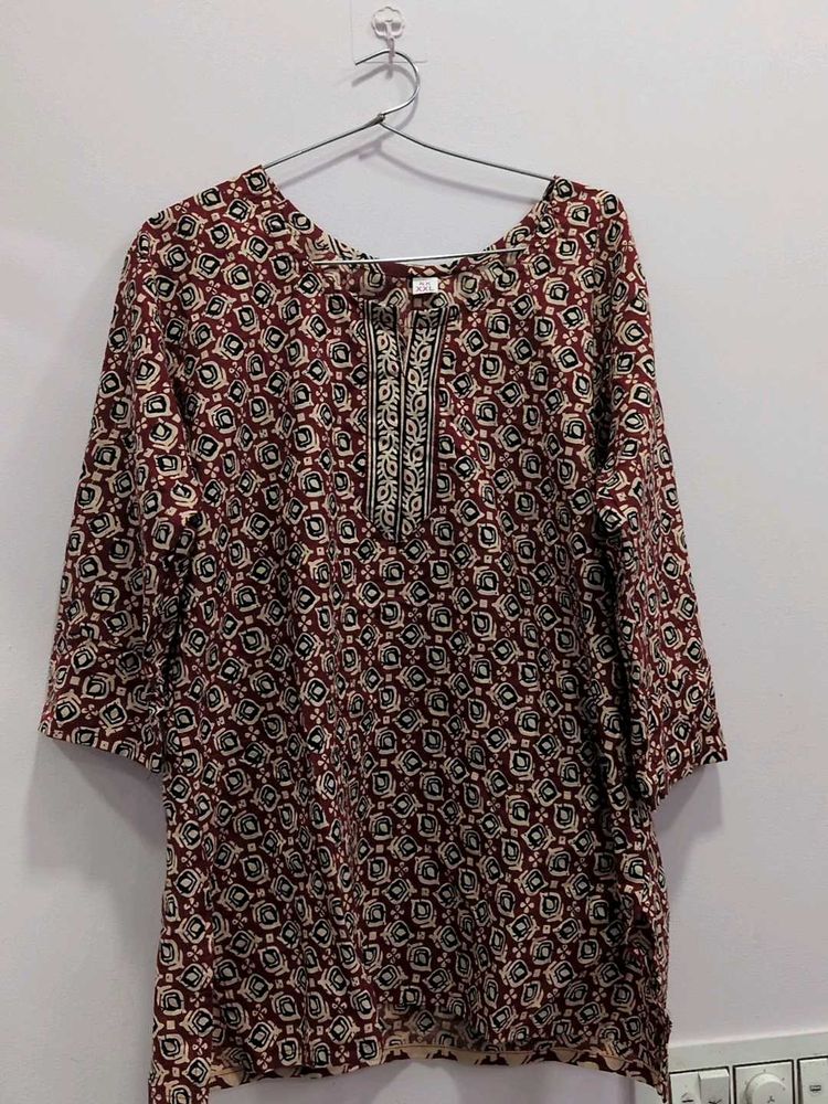maroon short kurti