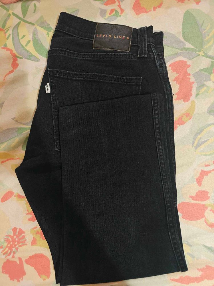 Levi's Line 8 Black Jeans