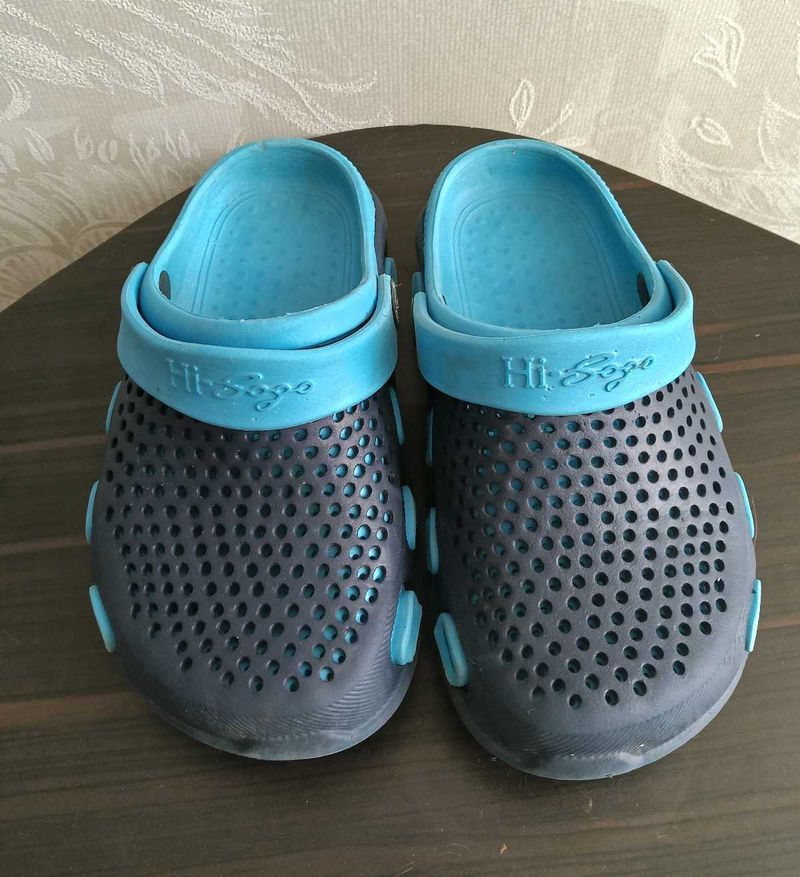 Kids Blue &amp; Grey Clogs