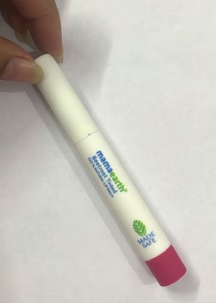 Mamaearth lipbalm (Beetroot)