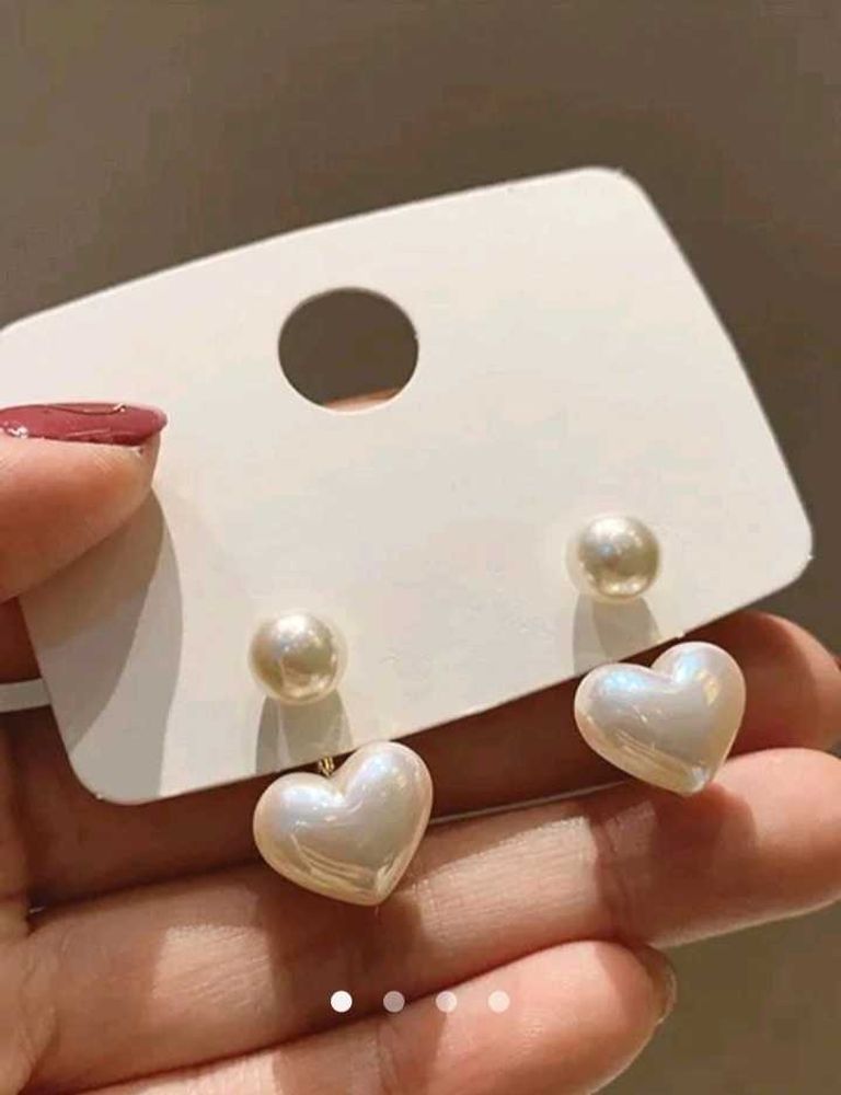 Savana - Heart Artificial Dangle Earrings