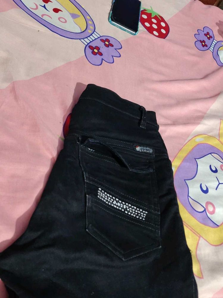 black skinny jeans