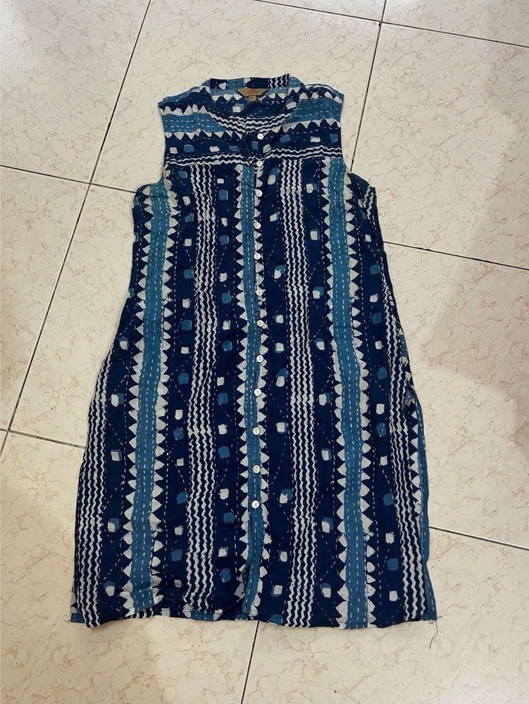 Blue Printed Sleeveless Kurta