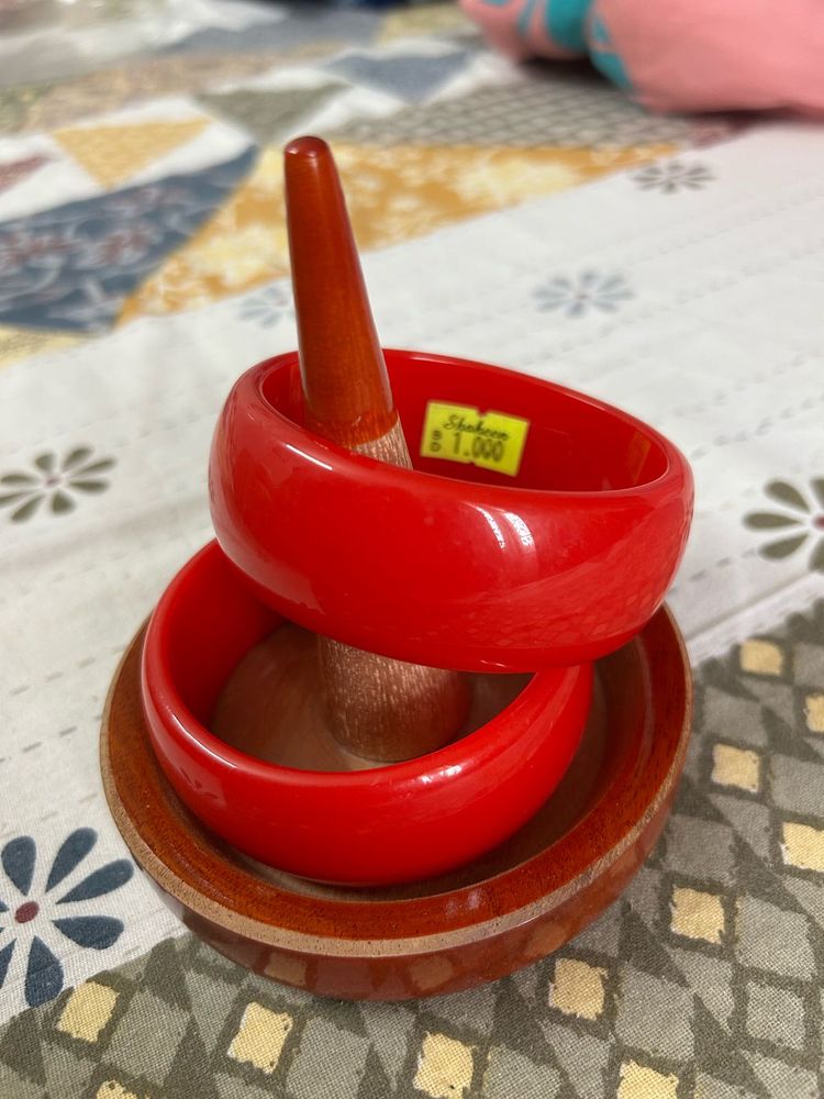 Import Quality - Unused - Vibrant Red Bangle Set