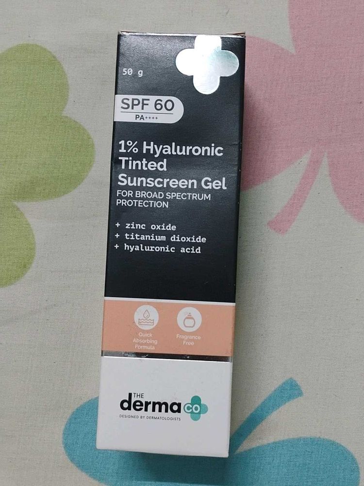 The Derma Co. 1% Hyaluronic Tinted Sunscreen Gel