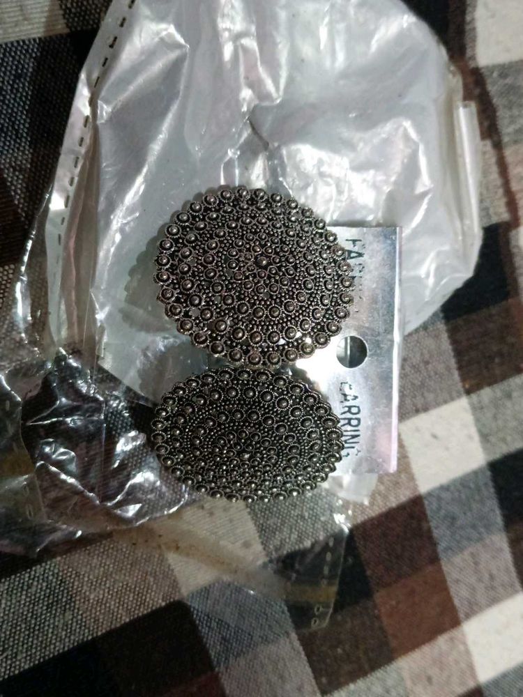 Oxidized Silver Round Earrings
