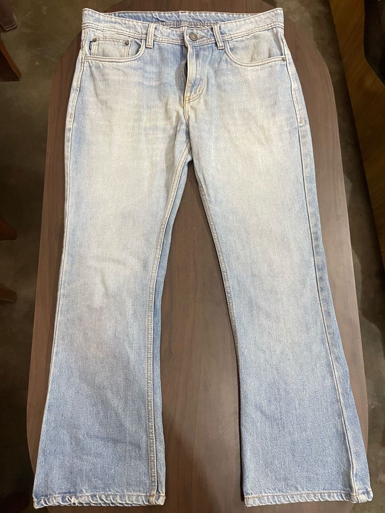 GANT BOOTCUT JEANS 32 SIZE