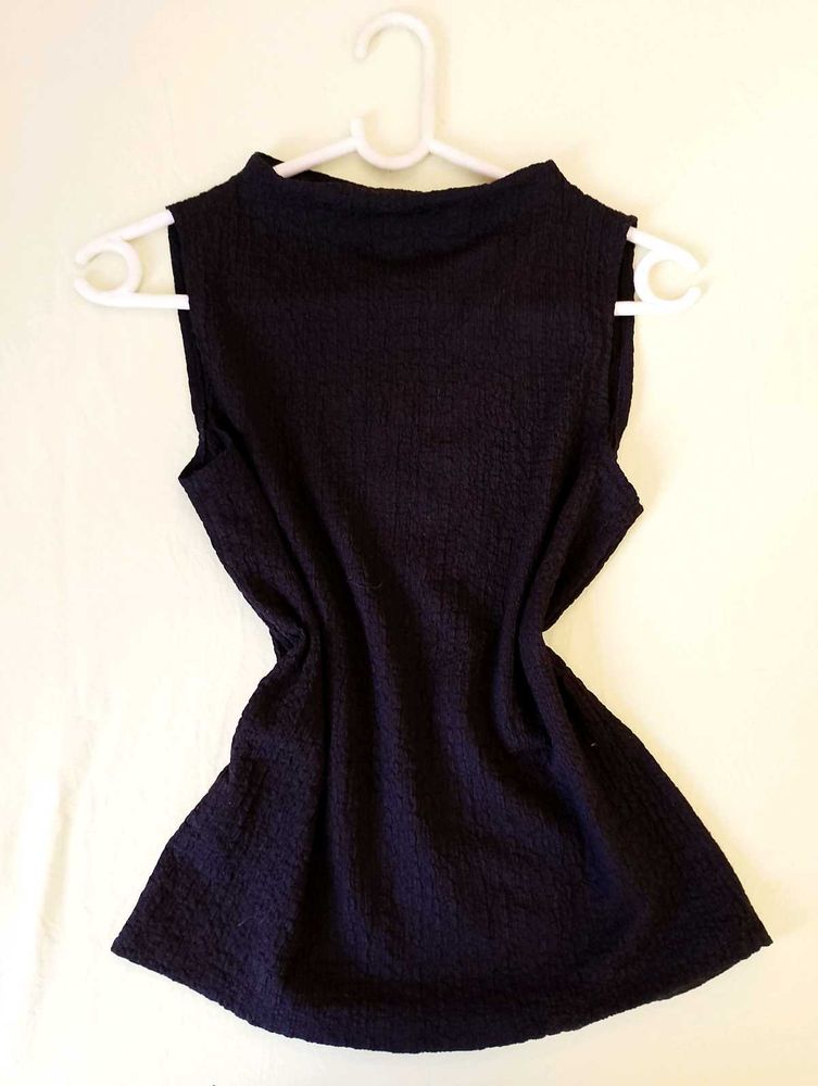 Sleeveless Mock Neck Textured Top