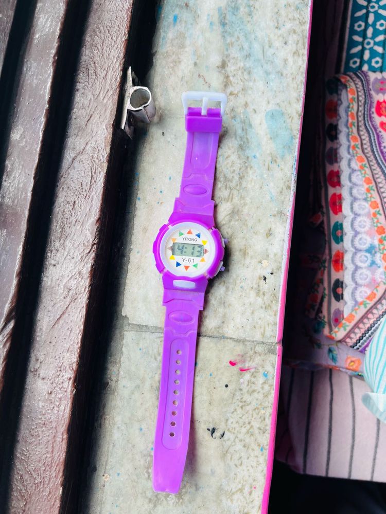 Purple Kids’ Digital Wristwatch – Yitong Y-61