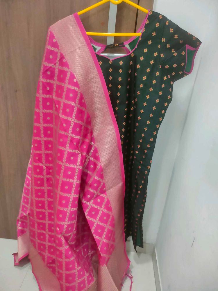 Diwali special Green Kurta With Pink Dupatta Set