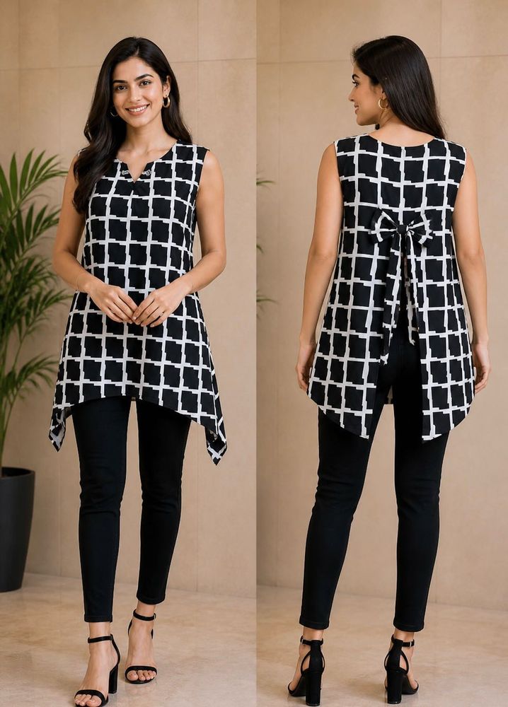 Chic Black &amp; White Checked Tunic Top