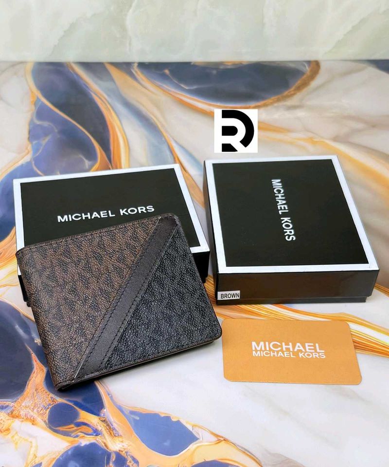 Michael Kors Authentic Wallet
